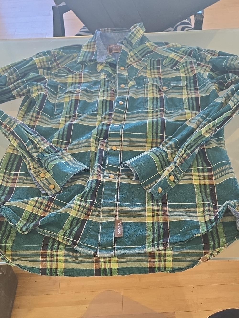 Wrangler Teal & Green Plaid Button-Down Shirt